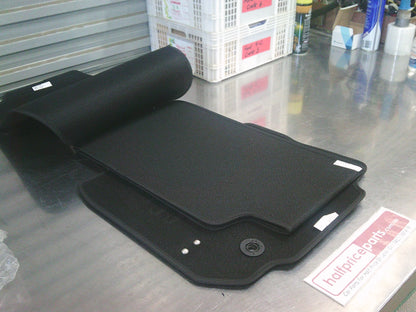 Holden Equinox Genuine 3 Piece Carpet Floor Mat Carpet Set (Front And Rear) New Part