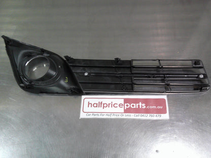 Toyota Camry Genuine Left Hand Front Lower Fog Light Bezel And Lower Grille Half New Part