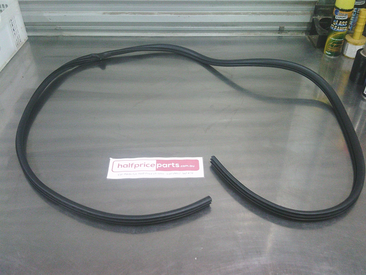 Holden CG Captiva Genuine Right Hand Front Door Upper Weatherstrip Seal New Part