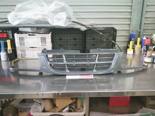 Holden TF Rodeo Genuine R9/R10 Radiator Grille Assembly (Factory Silver) New Part