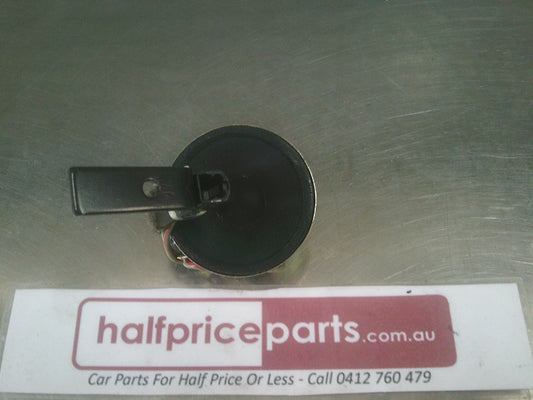 Holden VT/VX/VU/VY Commodore/ WK/WL Statesman/Caprice Genuine Front Dash Speaker New Part