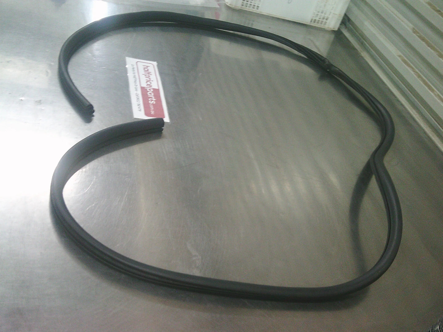 Holden CG Captiva Genuine Right Hand Front Door Upper Weatherstrip Seal New Part
