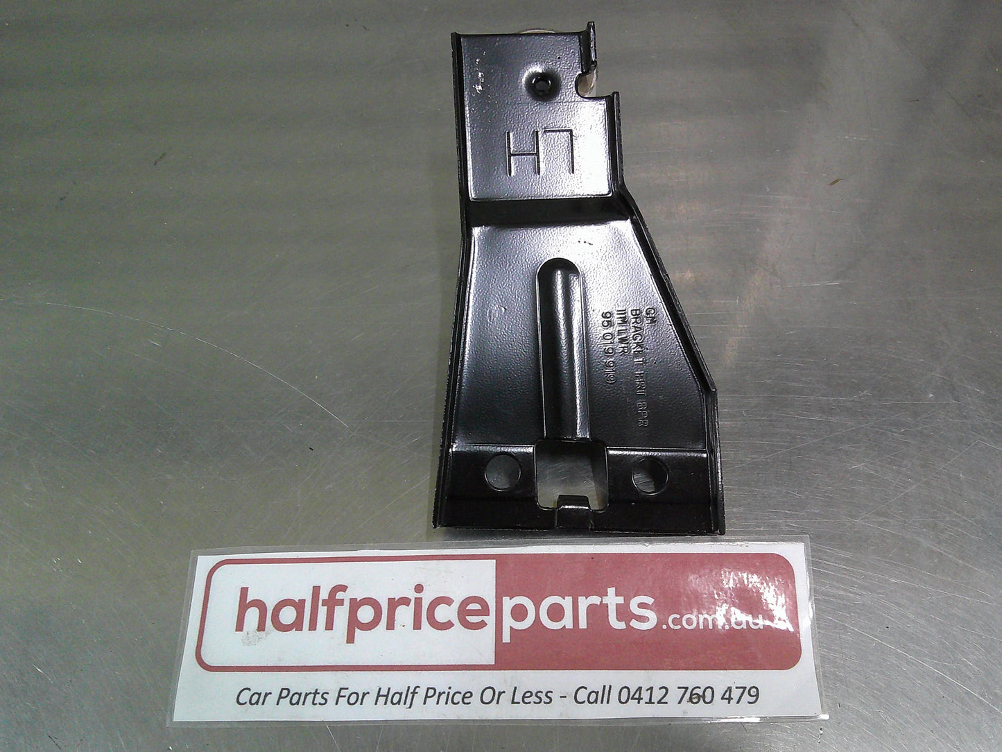 Holden TM Barina Genuine Lower Left Lower Grille Bracket New Part