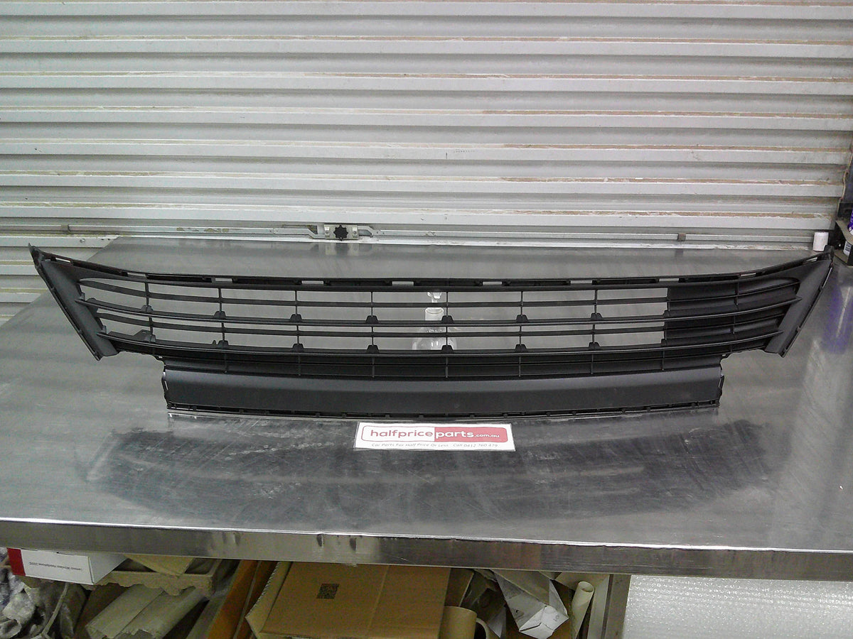 TOYOTA RAV4 Genuine Front Bumper Lower No.2 Grille Assembly New Part