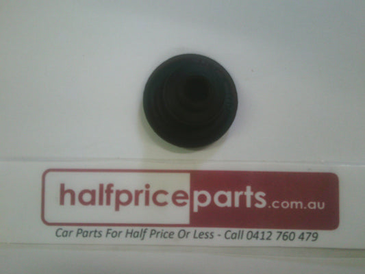 Holden CG Captiva Genuine Rear Tailgate Wiper Arm Grommet New Part