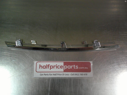 Holden Insignia Genuine Left Hand Front Upper Chrome Grill Moulding New Part