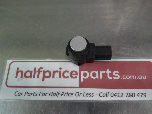 Holden CG Captiva Genuine Front Parking Sensor New Part