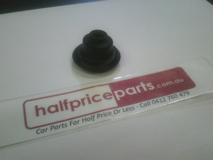 Holden CG Captiva Genuine Rear Tailgate Wiper Arm Grommet New Part