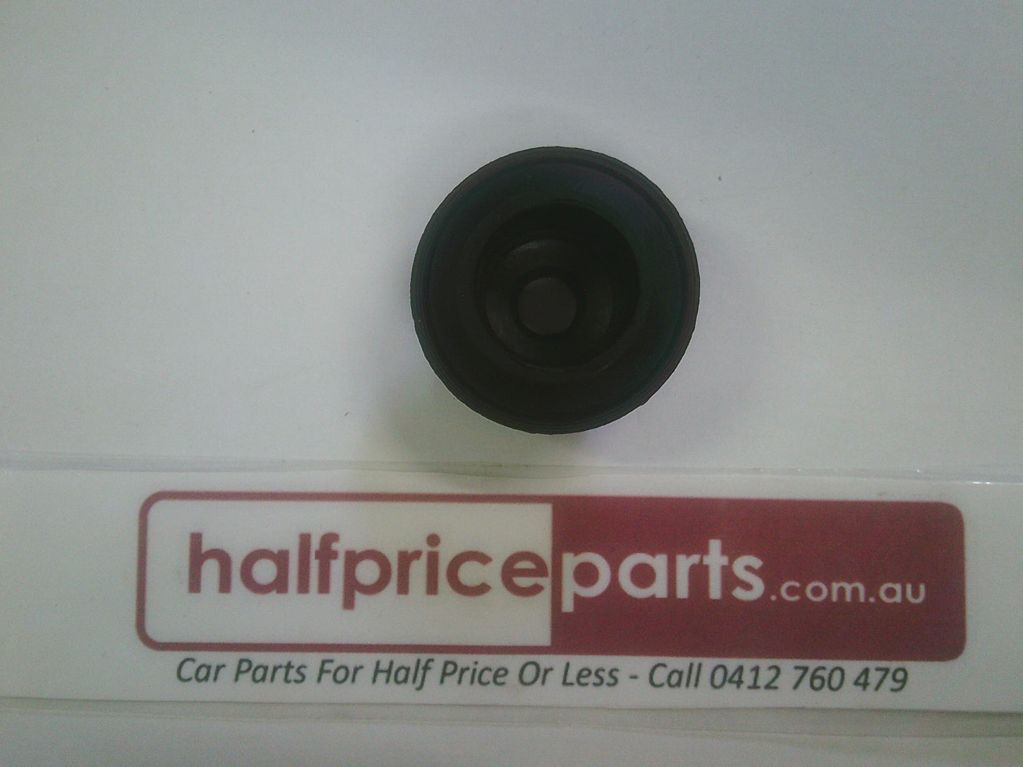 Holden CG Captiva Genuine Rear Tailgate Wiper Arm Grommet New Part