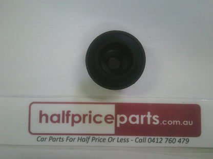Holden CG Captiva Genuine Rear Tailgate Wiper Arm Grommet New Part