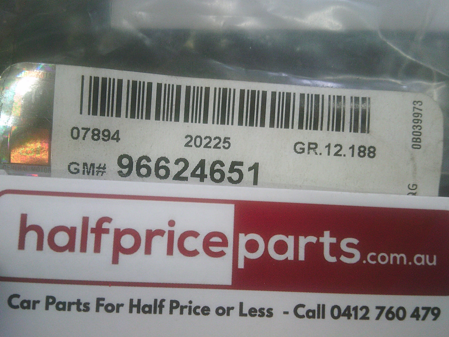 Holden CG Captiva Genuine Rear Tailgate Wiper Arm Grommet New Part