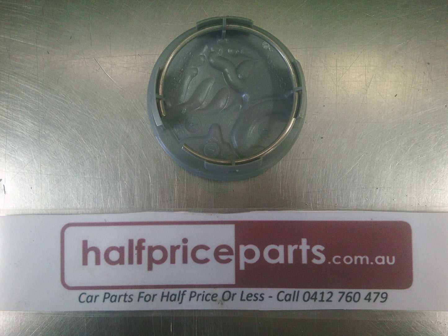 Holden VE Commodore Genuine Centre Cap New Part.