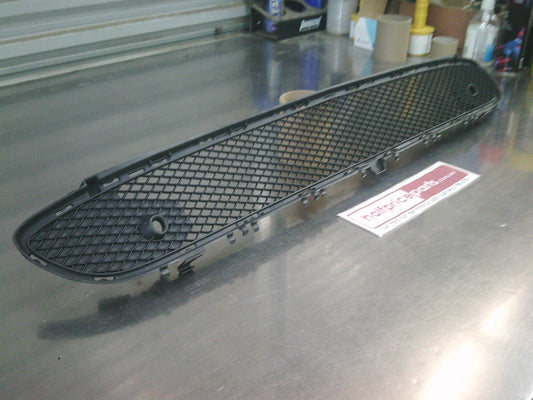 Mercedes-Benz GLA W156 Genuine Lower Front Grille Mesh New Part