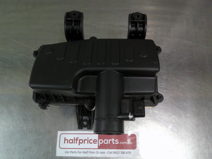 Holden Barina Spark Genuine Air Cleaner Assembly Upper And Lower With Filter New Part