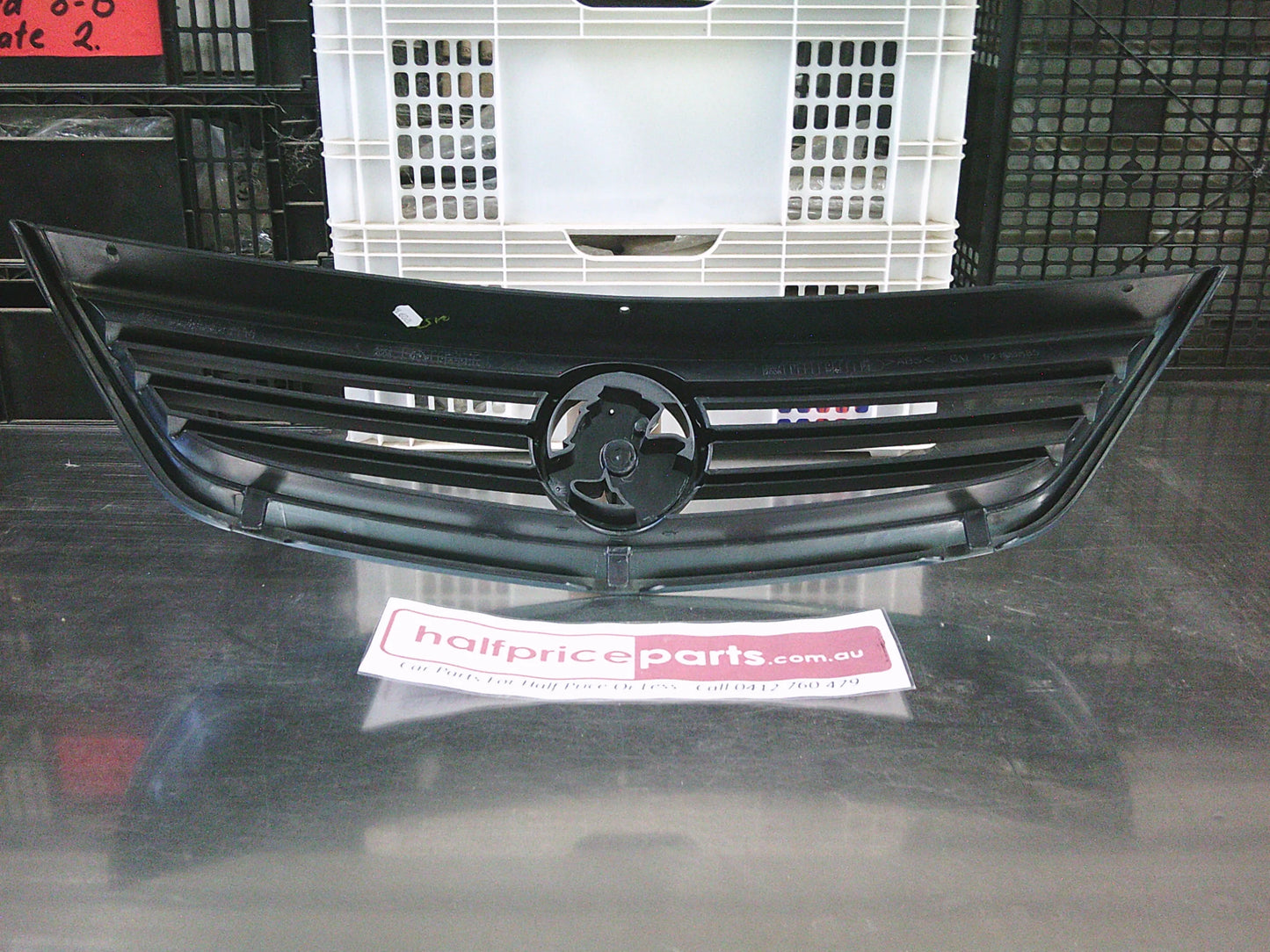 Holden VY/VZ Executive Genuine Radiator Grille - New Part
