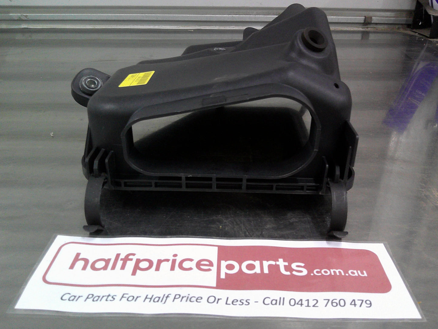 Holden VF Commodore V8 Genuine Lower Air Box Lower Housing New Part