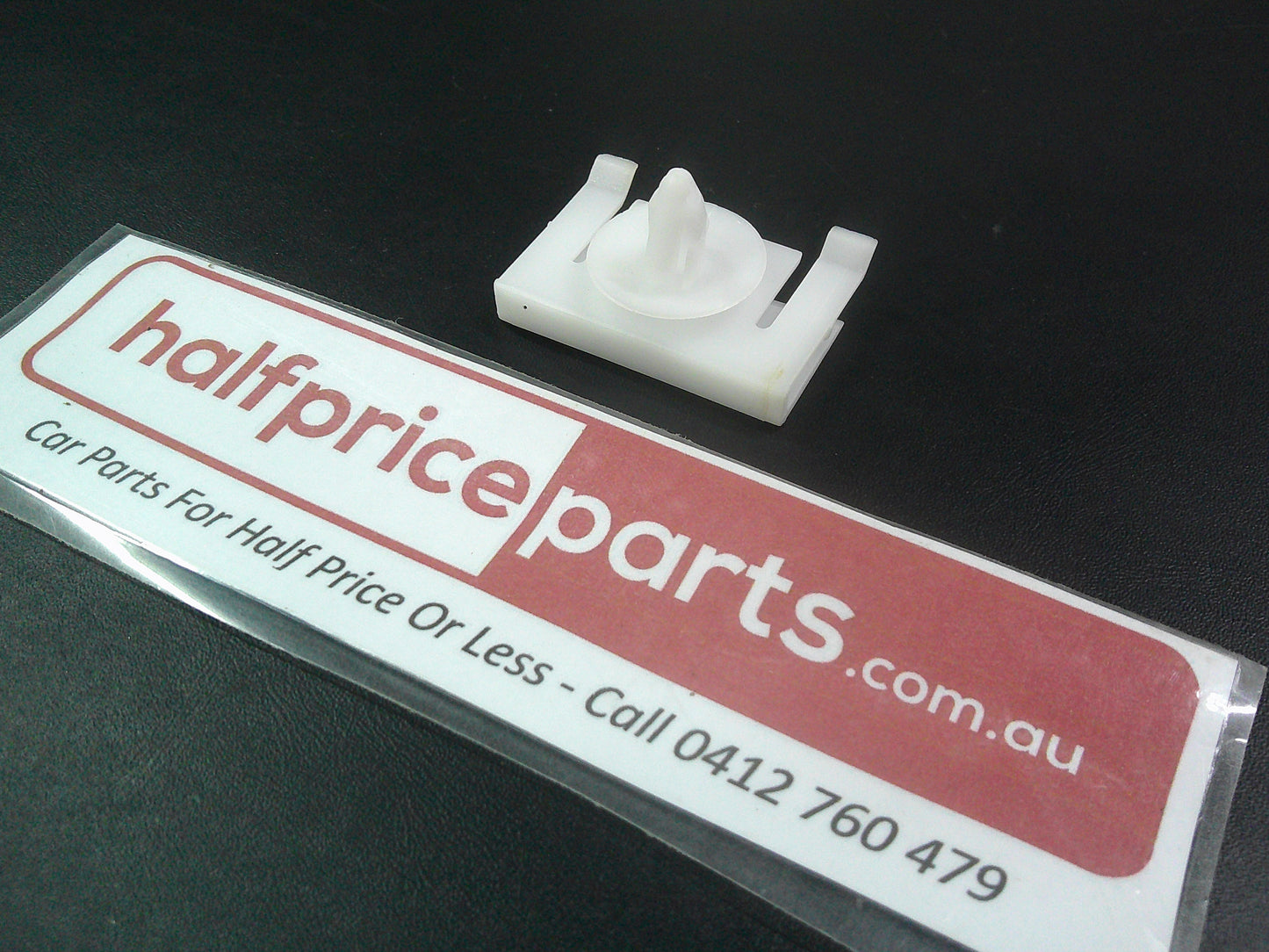 Holden VE/VF Commodore Genuine Side Skirt Moulding Clip New Part