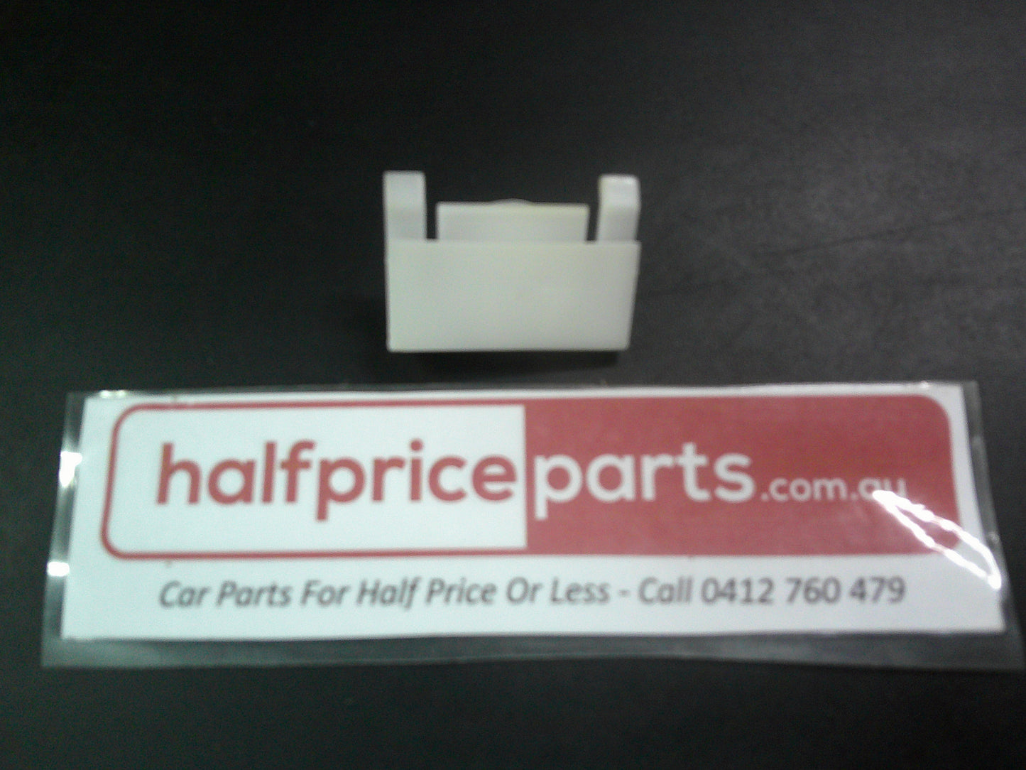 Holden VE/VF Commodore Genuine Side Skirt Moulding Clip New Part