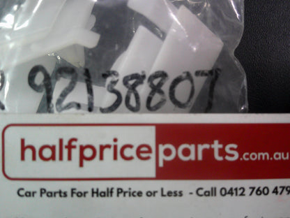 Holden VE/VF Commodore Genuine Side Skirt Moulding Clip New Part