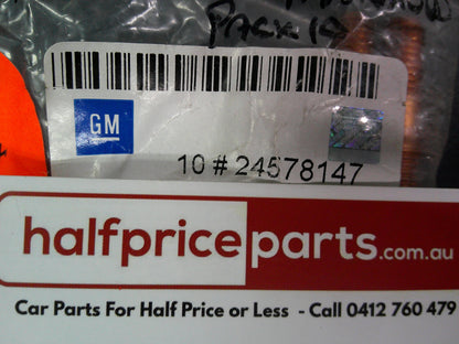 Holden JH Cruze Genuine Exhaust Manifold Stud New Part