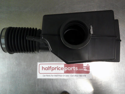 Holden VE/VF SV6 Commodore/WN Caprice 3.6Ltr V6  Genuine Intake Outlet Duct Assembly New Part
