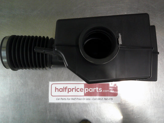 Holden VE/VF SV6 Commodore/WN Caprice 3.6Ltr V6  Genuine Intake Outlet Duct Assembly New Part