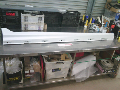 Holden VE SS Commodore Genuine Right Hand Side Rocker Moulding (Painted Factory Heron White) New Part