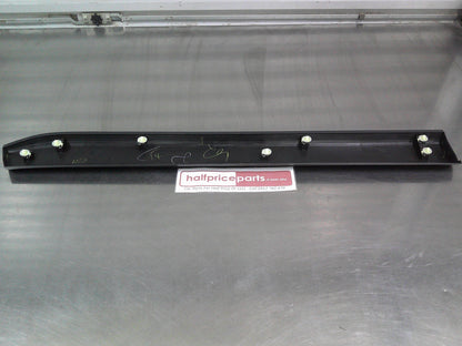 Nissan X-Trail T31 Genuine Right Hand Front Lower Moulding New Part