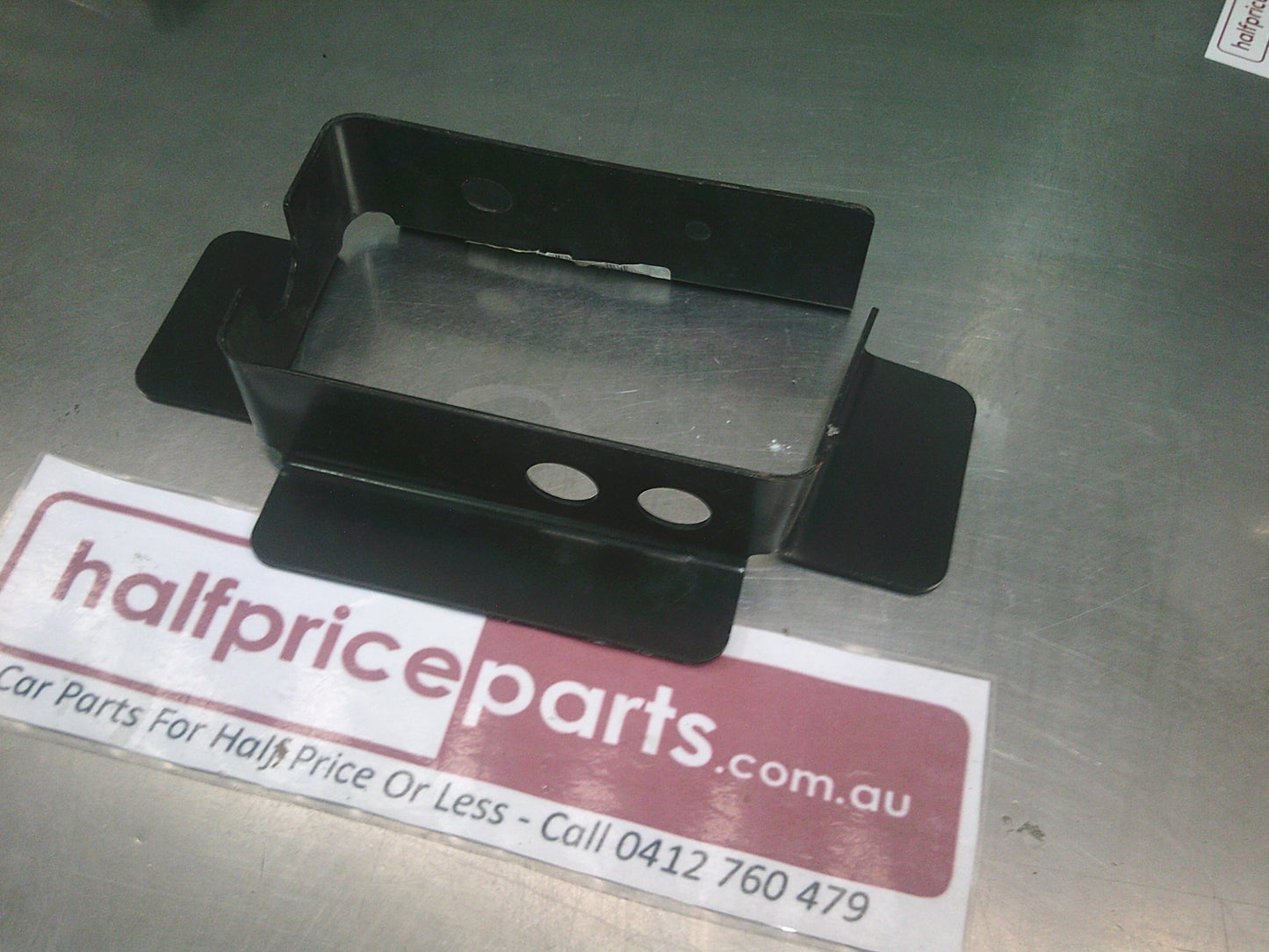 Holden CG Captiva Genuine Front Bumper Impact Bar Bracket - New Part