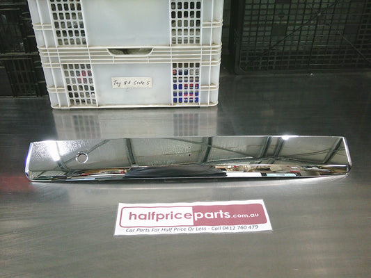 Holden Captiva CG Genuine Lift Gate Applique w/Plate Lights -New Part