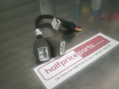 Holden VE SSV Commodore Genuine Sat Nav/Reverse Cam Radio Wiring Harness New Part