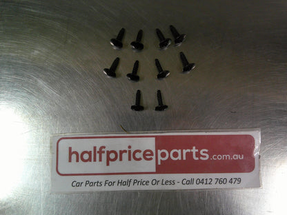 Holden BL Astra Genuine Radiator Grille Screw Pack New Part