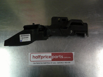 Holden VE/VF Commodore Genuine Air Inlet Grille Panel Extension New Part