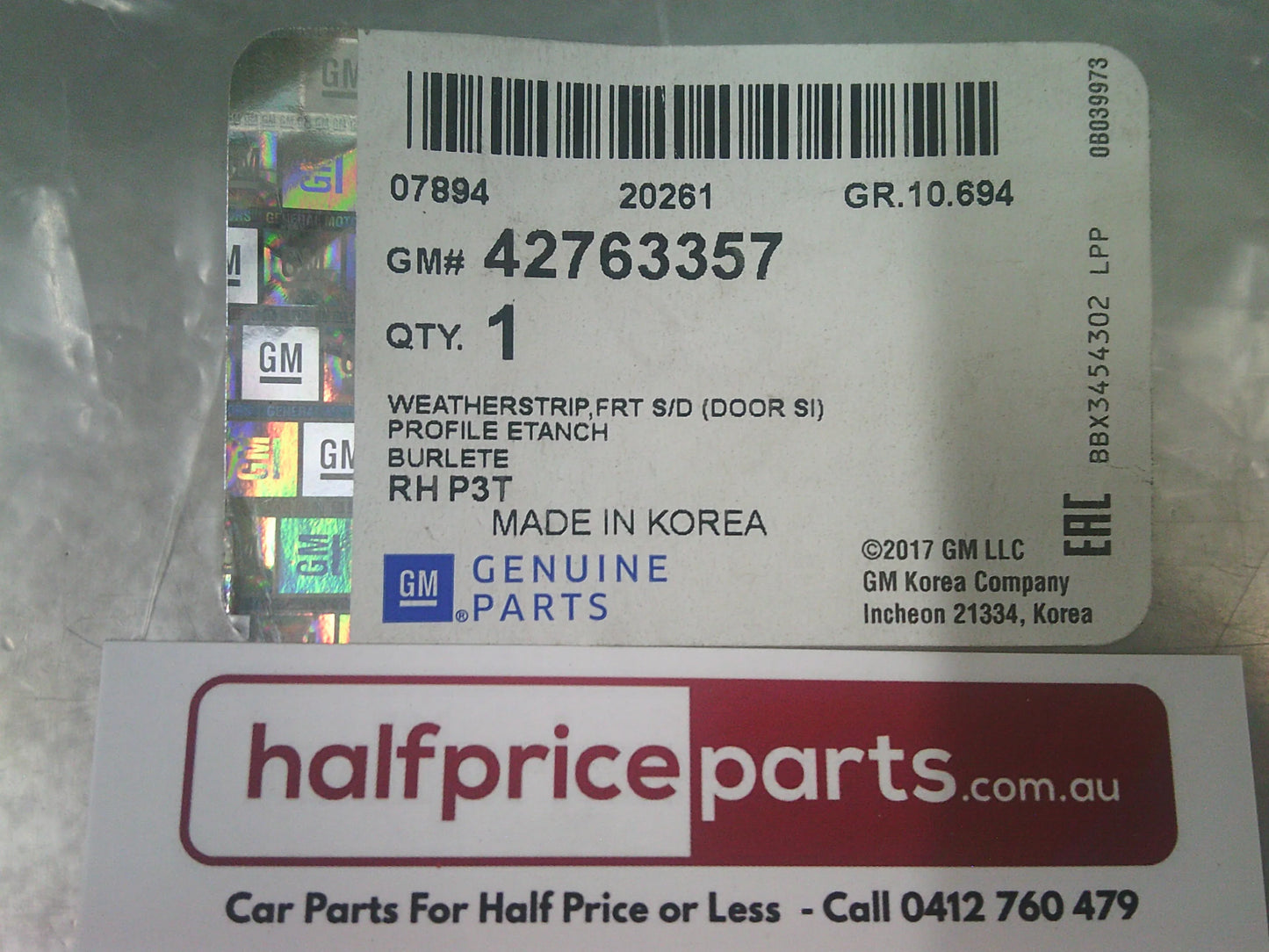 Holden Trax Genuine Right Hand Front Door Weatherstrip New Part
