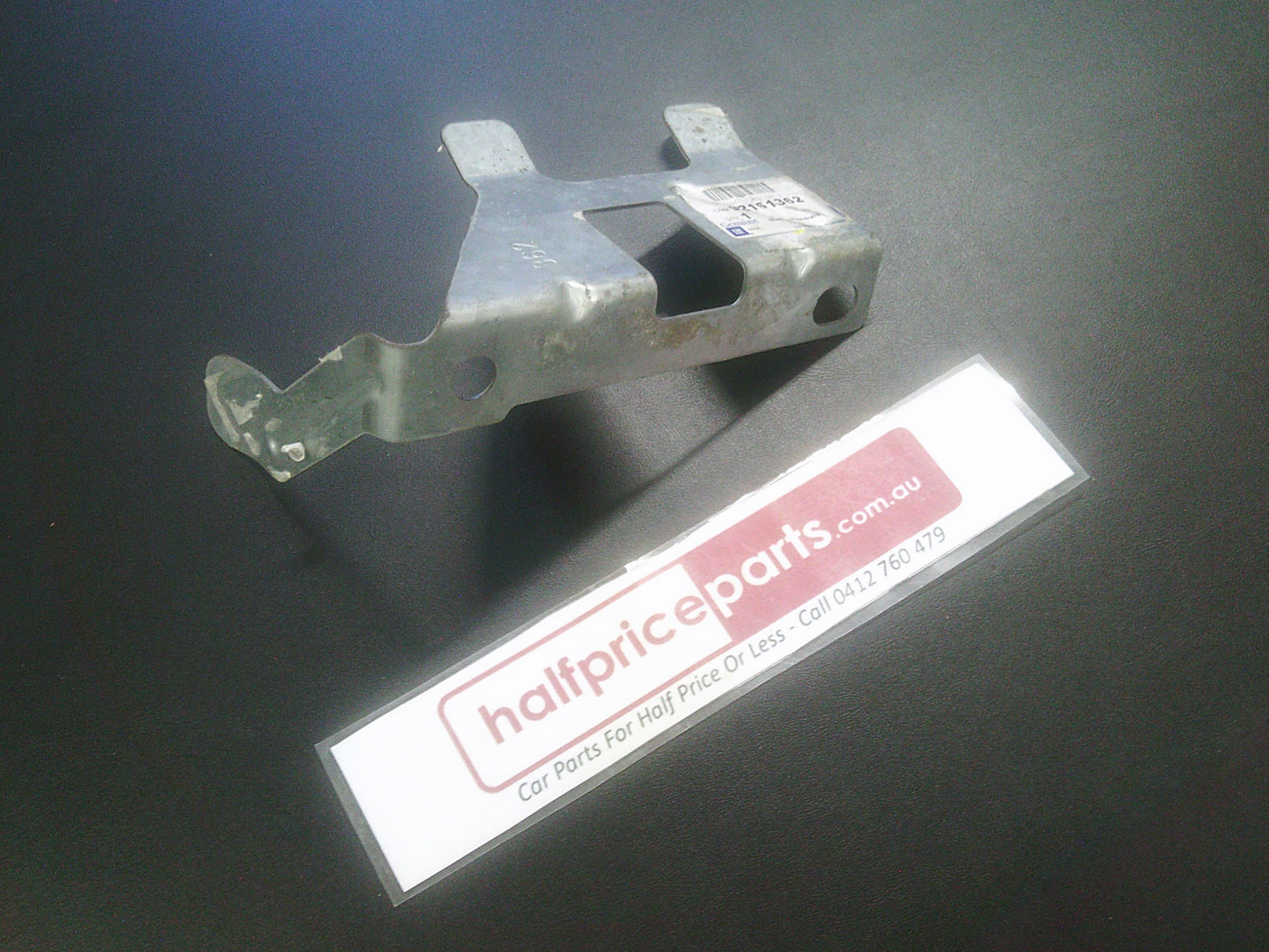 Holden VE/VF Commodore Genuine Right Hand Lower Guard Bracket New Part