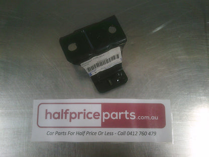 Holden VY/VZ Commodore/WK/WL Statesman Genuine Right Hand Rear Bumper Support Bracket New Part