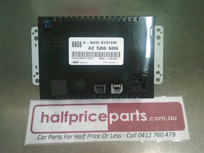 Holden CG Captiva 7 Genuine Car Stereo With Sat Nav 9 Inch Screen New Part