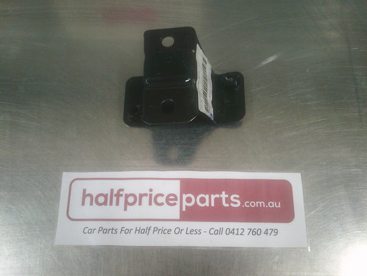 Holden VY/VZ Commodore/WK/WL Statesman Genuine Right Hand Rear Bumper Support Bracket New Part