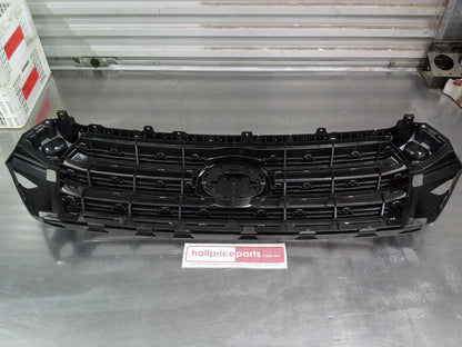 Toyota Landcruiser 200 Series Genuine Front Chrome And Emblem Grille Assembly New Part