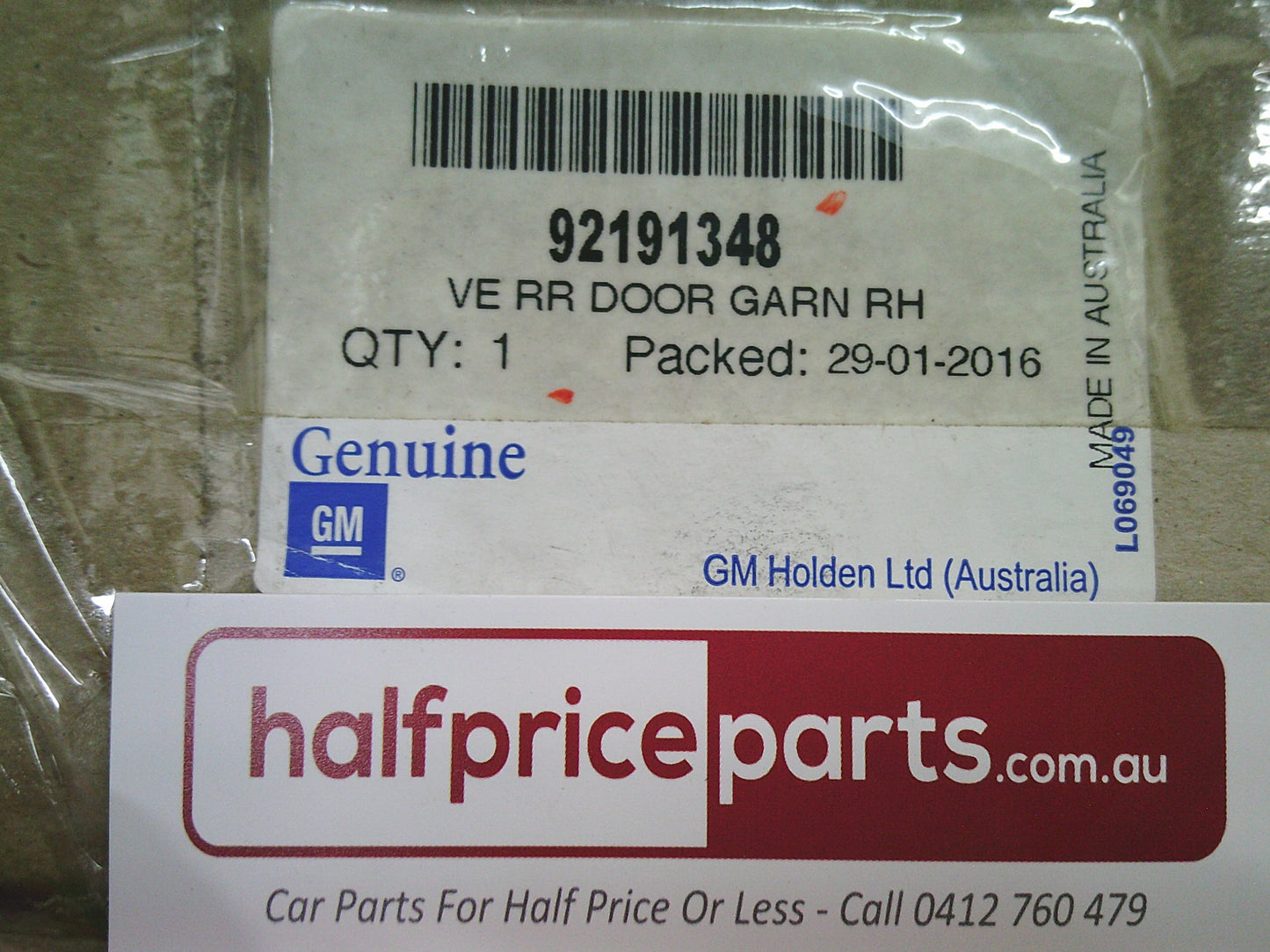 Holden VE Commodore Sedan Genuine Right Hand Rear Window Frame Garnish Trim (Black) New Part