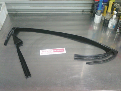 Holden J Astra Genuine Left Hand Front Door Upper Window Seal New Part