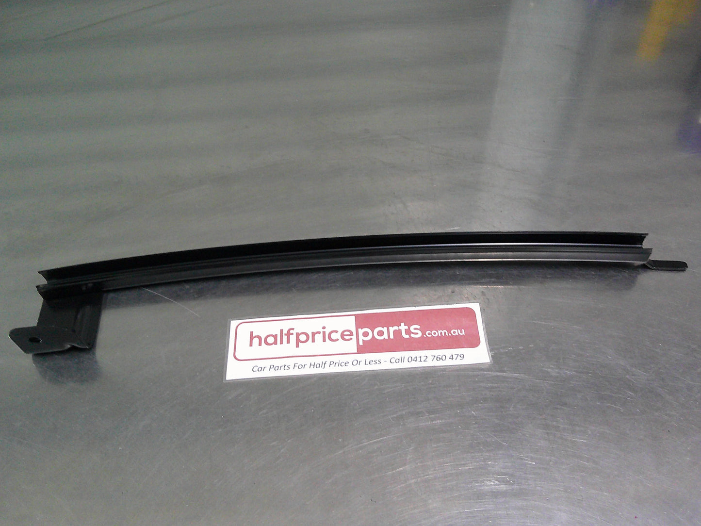 Holden RC Colorado/ Isuzu RA/RC D-Max Genuine Right Hand Rear Window Guide New Part