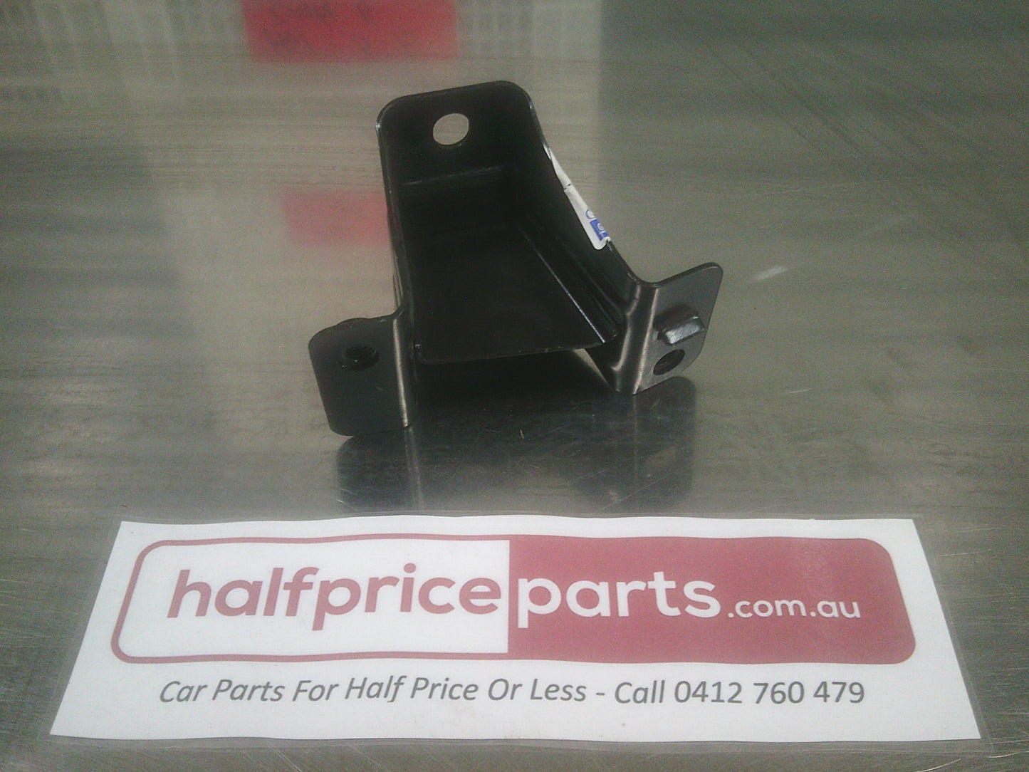 Holden VY/VZ Commodore/WK/WL Statesman Genuine Right Hand Rear Bumper Support Bracket New Part