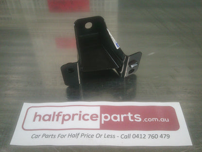 Holden VY/VZ Commodore/WK/WL Statesman Genuine Right Hand Rear Bumper Support Bracket New Part