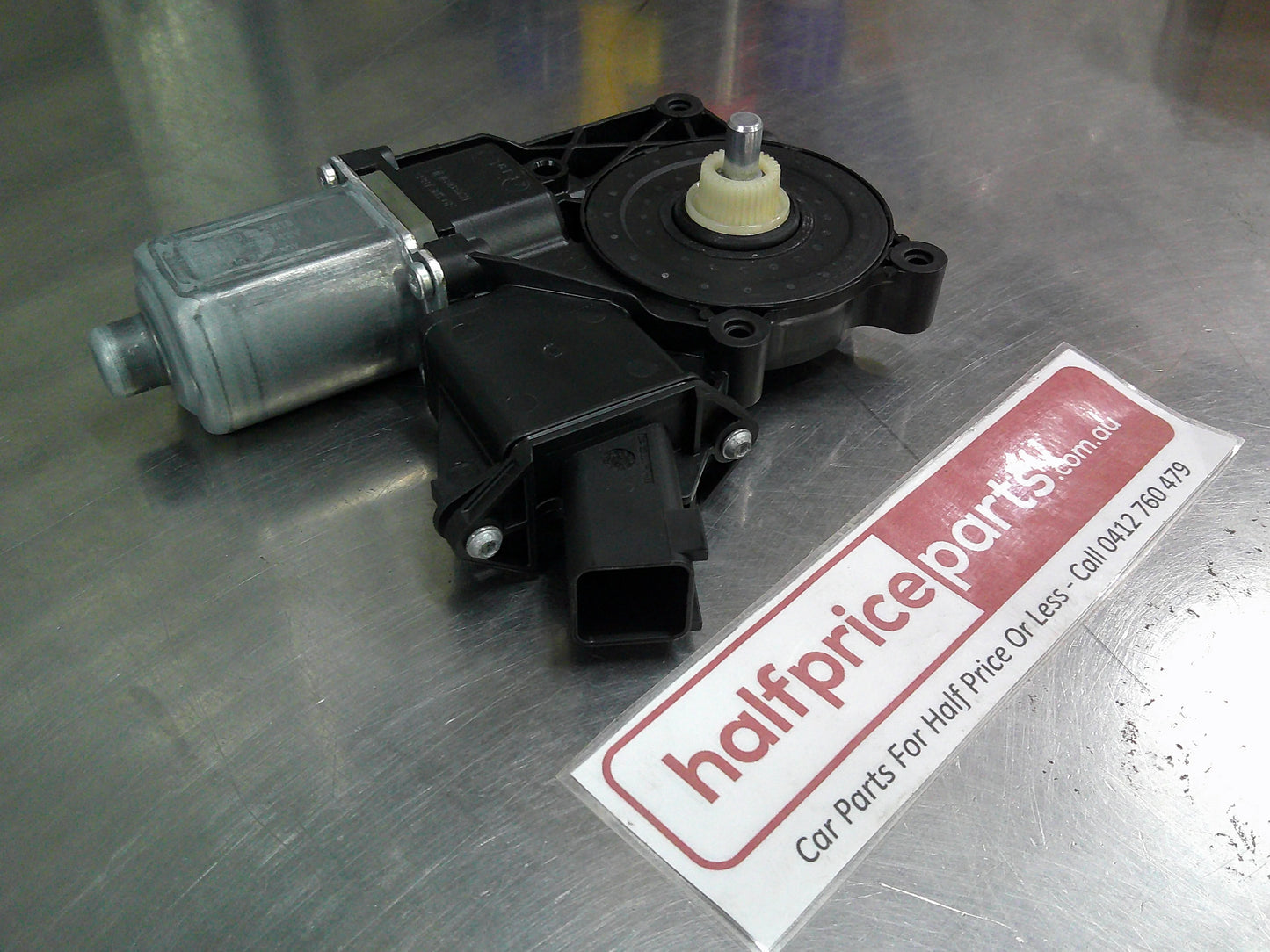 Holden Astra Convertible Genuine Left Hand Front Door Power Window Regulator New Part