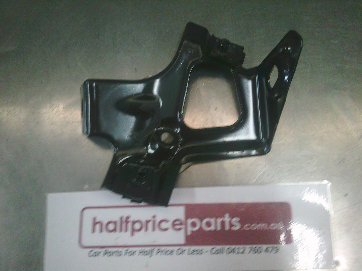 Holden JG Cruze Genuine Right Hand Front Wing Bracket - New Part