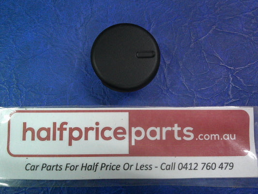 Holden CG Captiva Genuine Accessory 12V Power Receptacle Retainer New Part