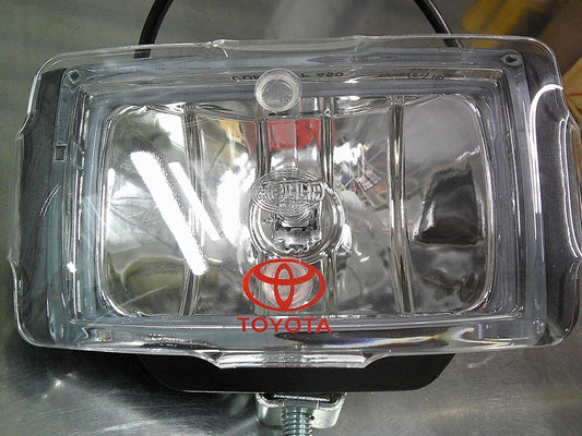 Toyota Kluger/Hilux/Prado/70 Series Landcruiser Genuine FF450 Rectangle Driving Light Sold As Pair New Part