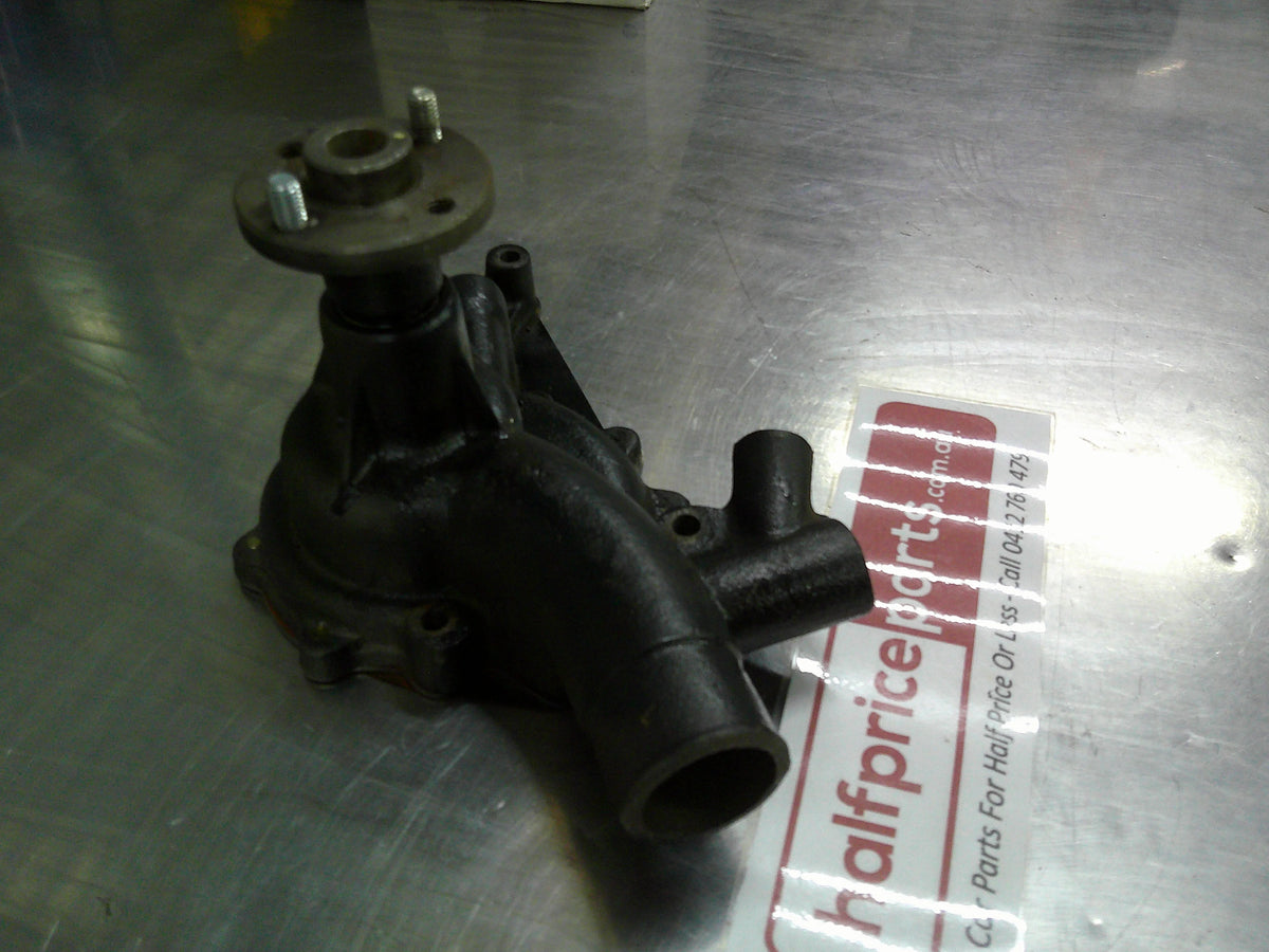 NPW Water Pump With Clutch Fluid Hub Suits Toyota Dyna BU61/BU62/BU68/BU80/BU82/BU85 New Part
