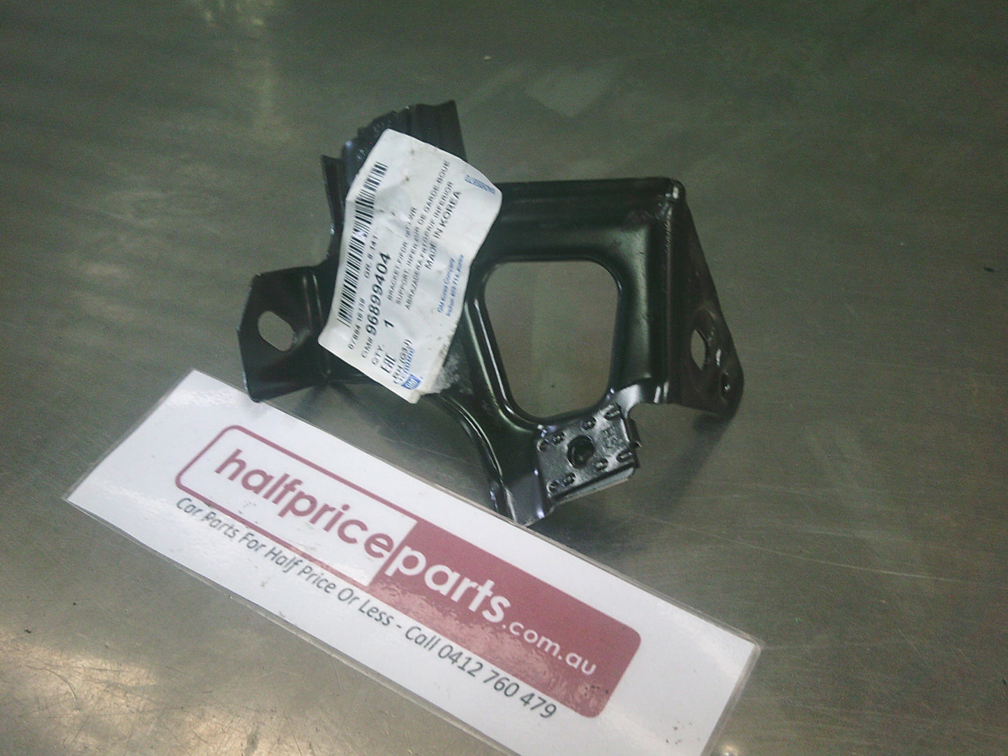Holden JG Cruze Genuine Right Hand Front Wing Bracket - New Part